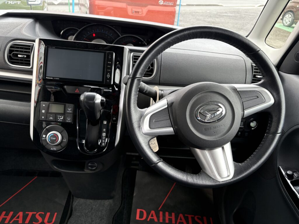 タント　カスタムＲＳ　２ＷＤ